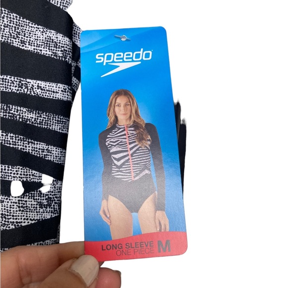 Speedo Paddle Long Sleeve One Piece Swimsuit Black Size M Medium NWT - Picture 10 of 15